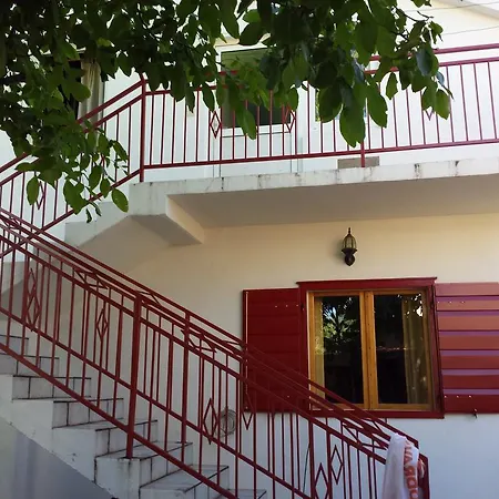 Skara Apartment