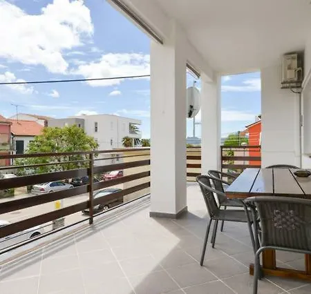 Skara Apartment